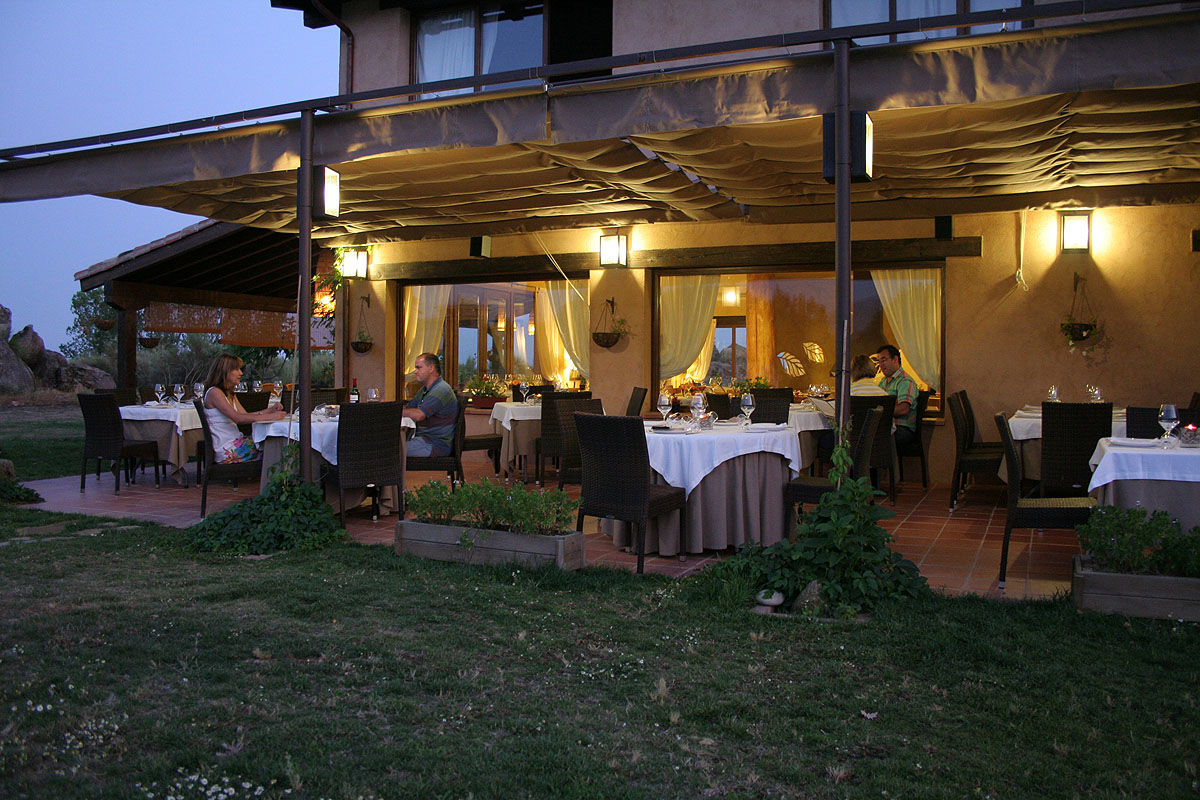 Hotel Llano Tineo Villanueva De La Vera Extérieur photo